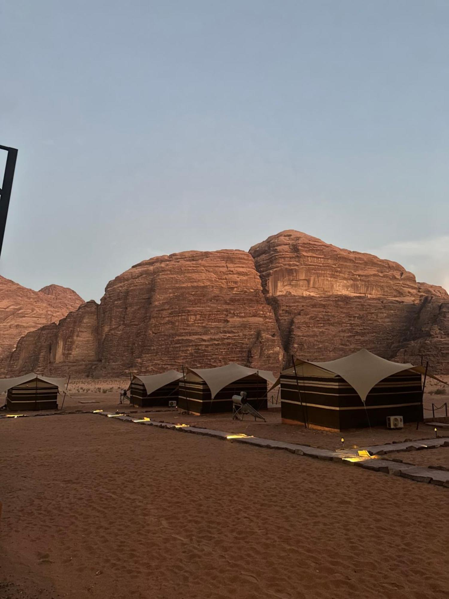 Wadi Rum Mirror Camp Luaran gambar