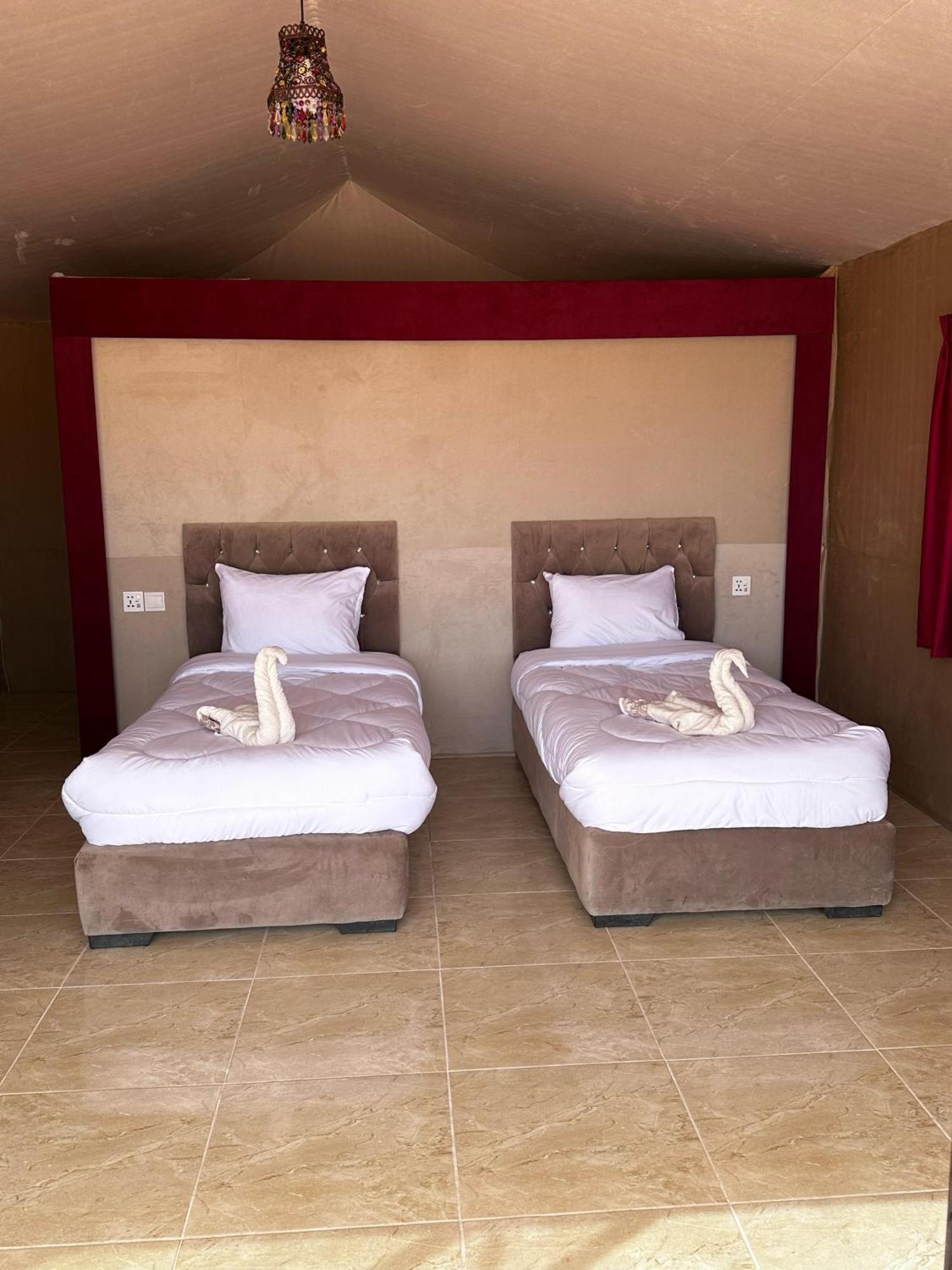 Wadi Rum Mirror Camp Luaran gambar